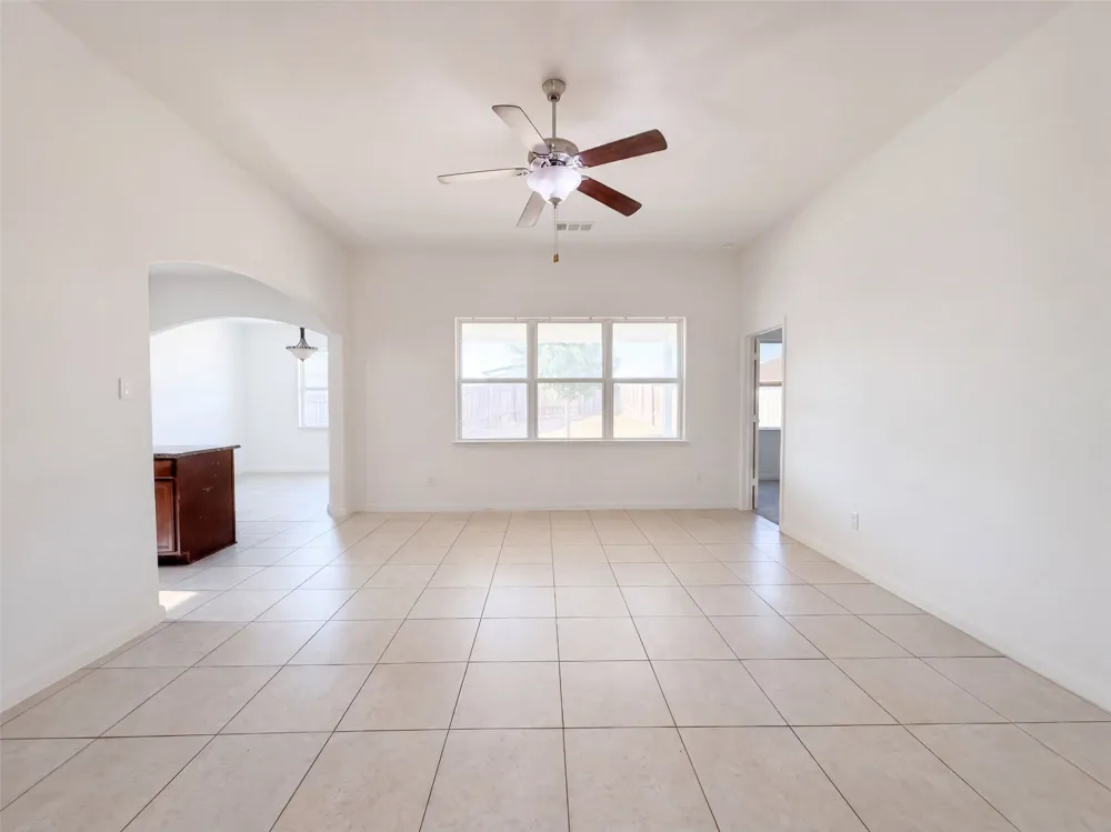 4101 Tower Lane Crowley, TX 76036