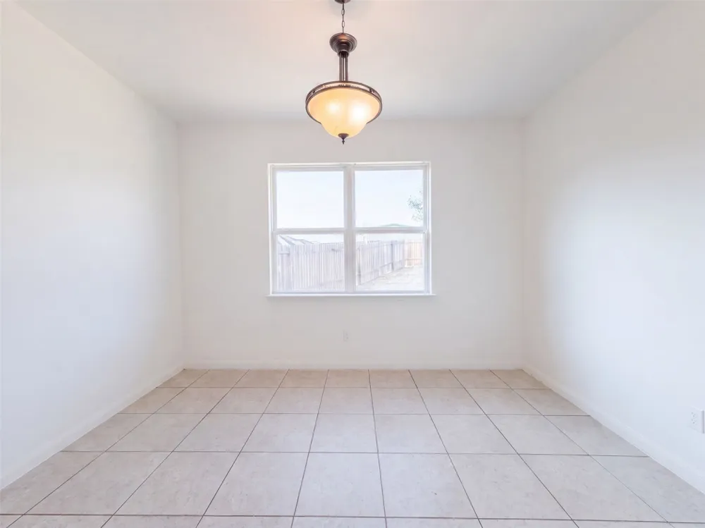 4101 Tower Lane Crowley, TX 76036