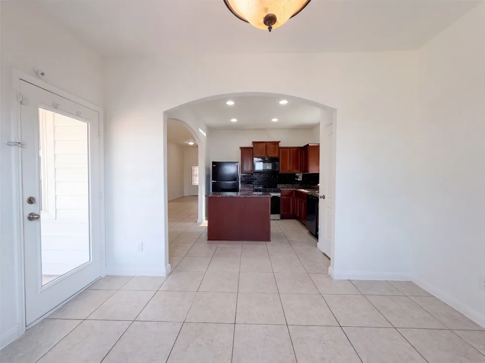 4101 Tower Lane Crowley, TX 76036