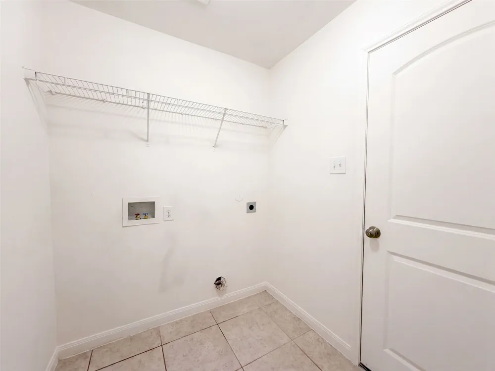 4101 Tower Lane Crowley, TX 76036