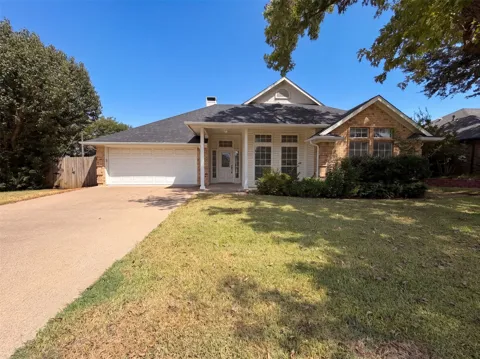 1623 W Pleasant Drive