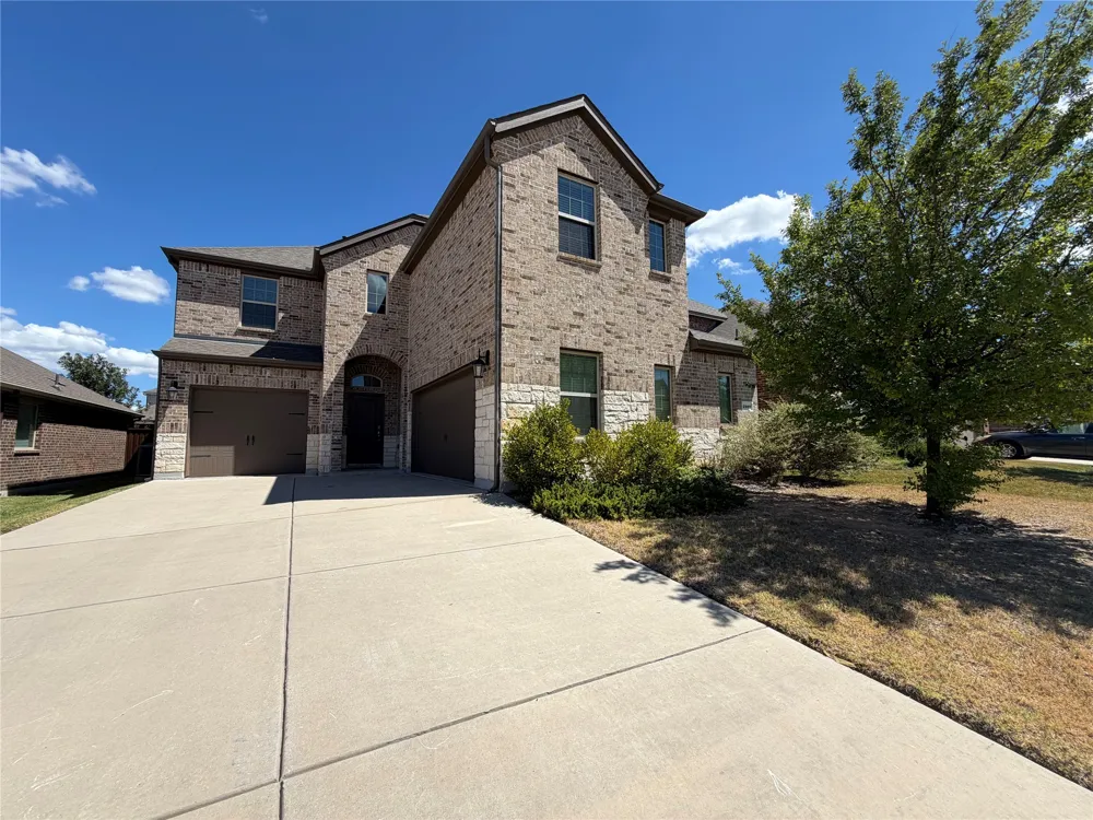 2929 Log Cabin Drive Celina, TX 75009