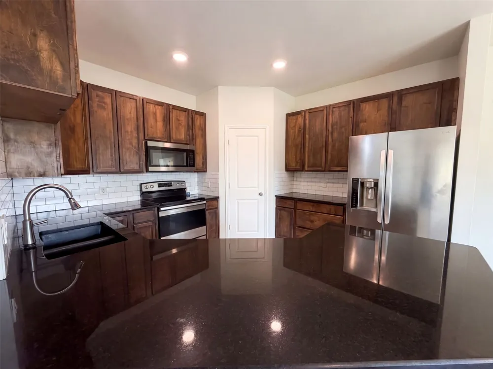 301 E Jefferson Street Palmer, TX 75152