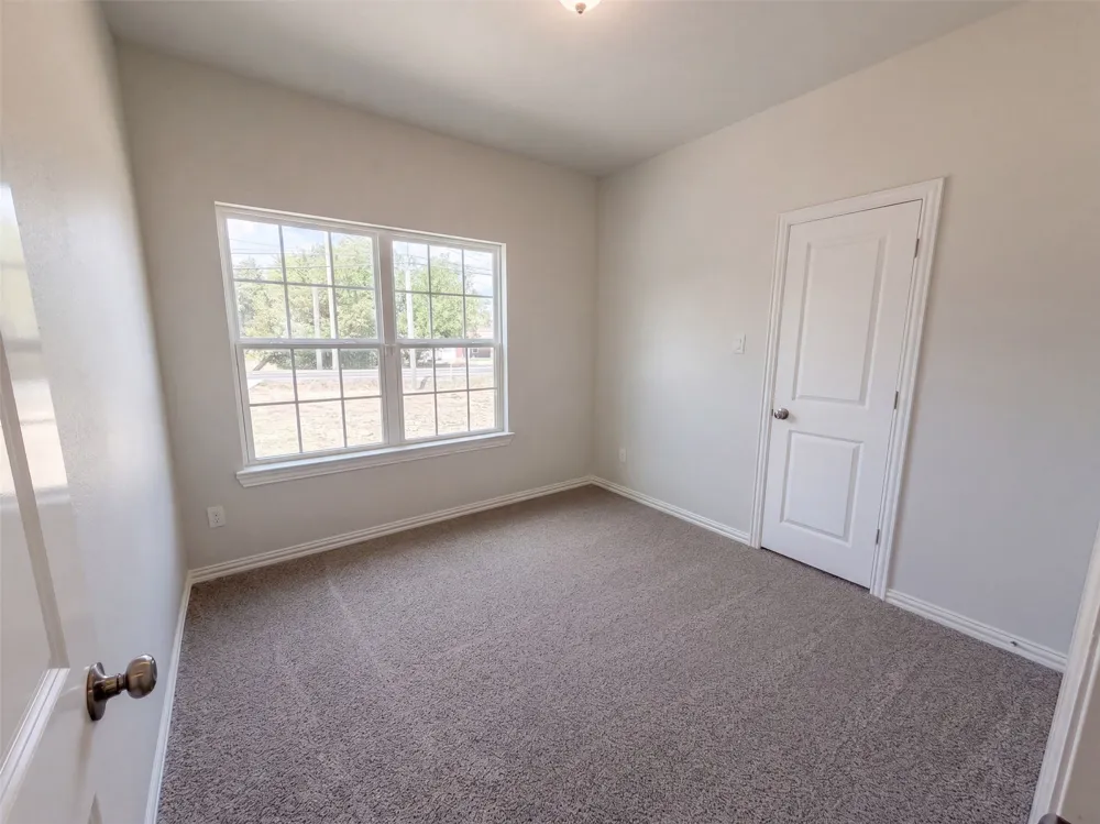 301 E Jefferson Street Palmer, TX 75152