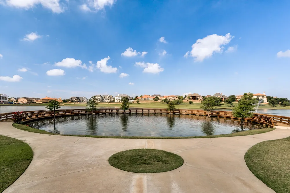 400 S Hampton Court Lewisville, TX 75056