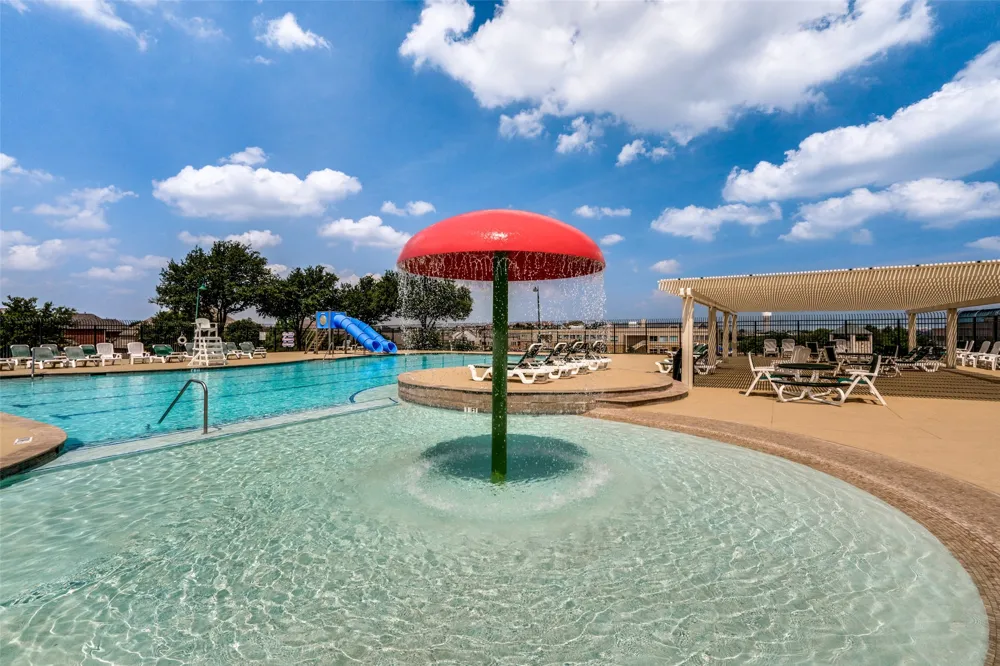 400 S Hampton Court Lewisville, TX 75056