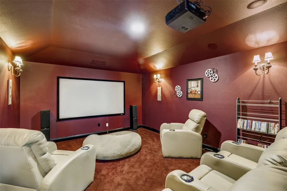 400 S Hampton Court Lewisville, TX 75056