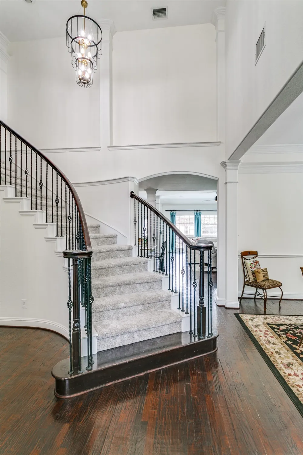 400 S Hampton Court Lewisville, TX 75056