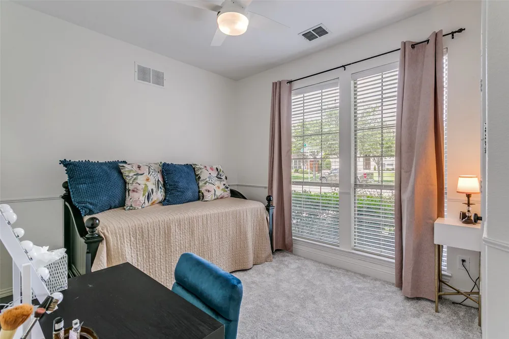 400 S Hampton Court Lewisville, TX 75056