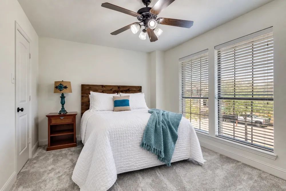 400 S Hampton Court Lewisville, TX 75056