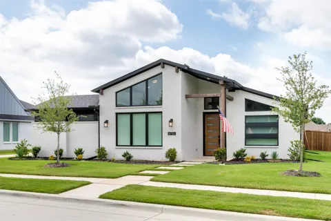 8752 Hightower Drive