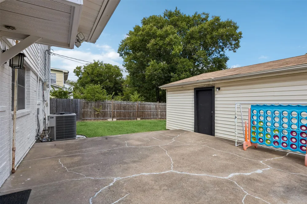 213 Harrington Circle Duncanville, TX 75116