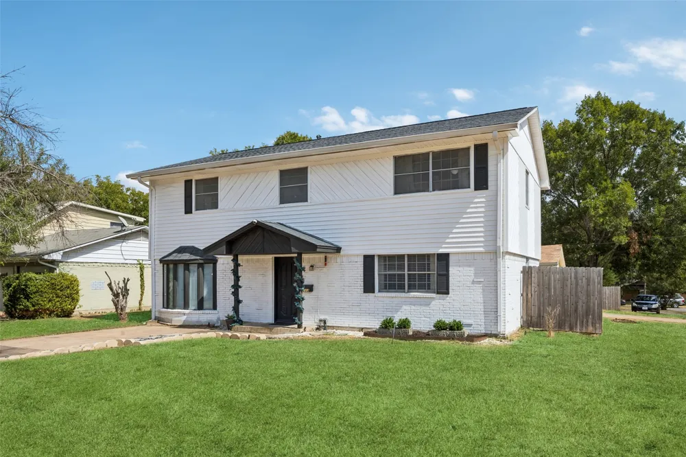 213 Harrington Circle Duncanville, TX 75116