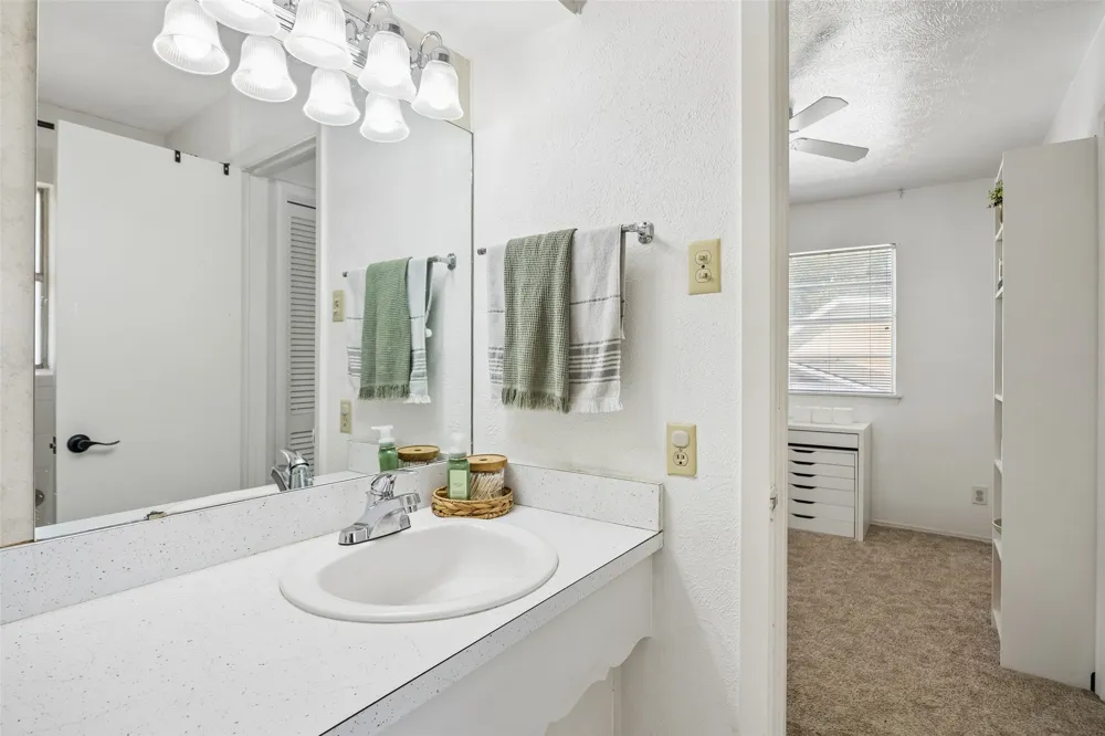 213 Harrington Circle Duncanville, TX 75116