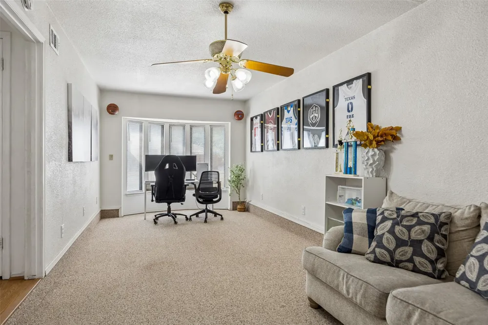 213 Harrington Circle Duncanville, TX 75116