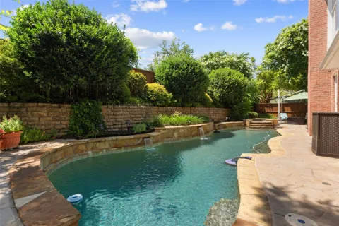 1110 Wedge Hill Road