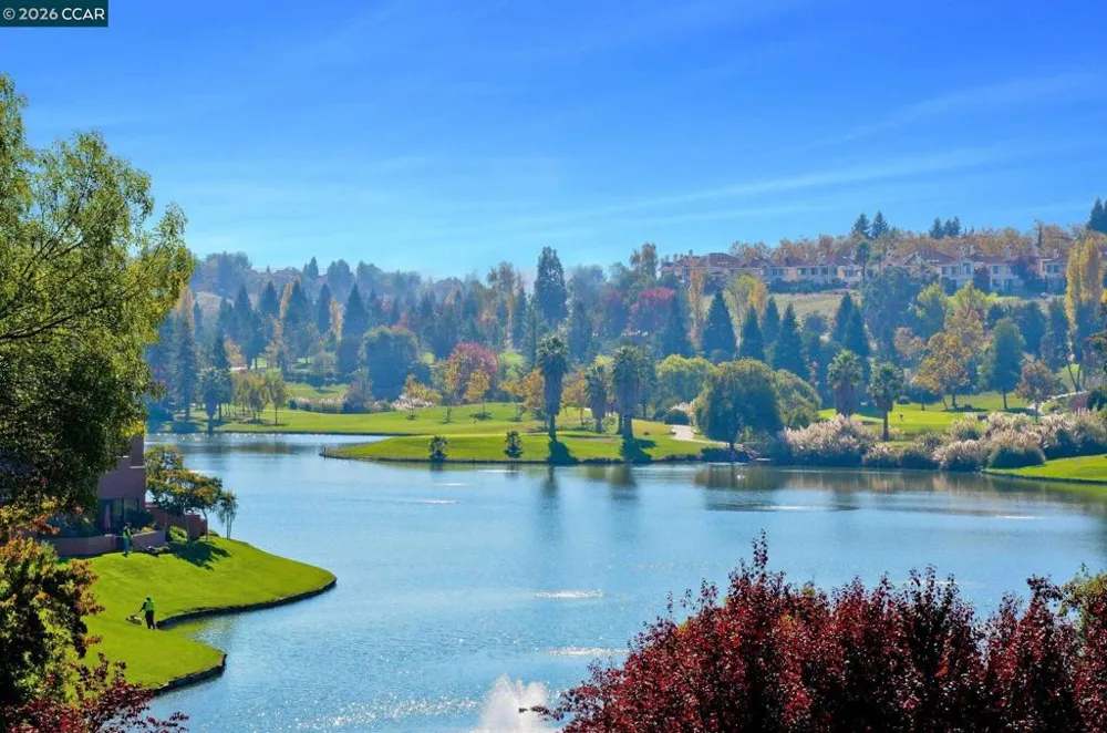 5012 Lakeview Dr #201 San Ramon, CA 94582