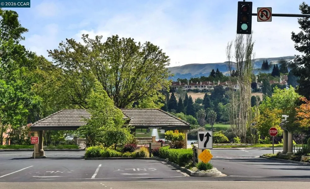 5012 Lakeview Dr #201 San Ramon, CA 94582