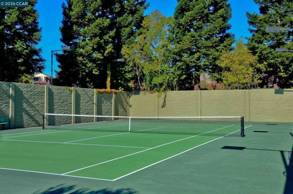 5012 Lakeview Dr #201 San Ramon, CA 94582