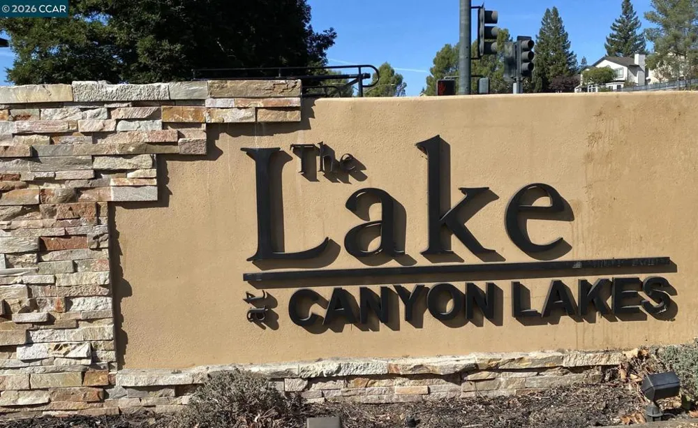 5012 Lakeview Dr #201 San Ramon, CA 94582