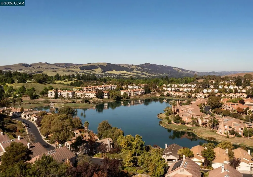 5012 Lakeview Dr #201 San Ramon, CA 94582