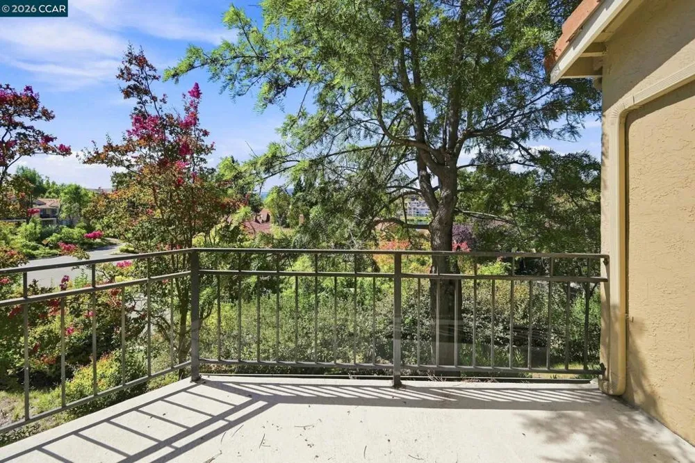 5012 Lakeview Dr #201 San Ramon, CA 94582