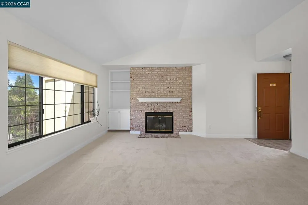 5012 Lakeview Dr #201 San Ramon, CA 94582
