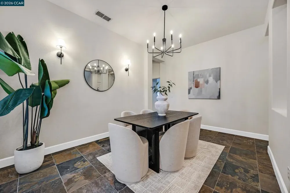 17 Pinewood Pl Danville, CA 94506