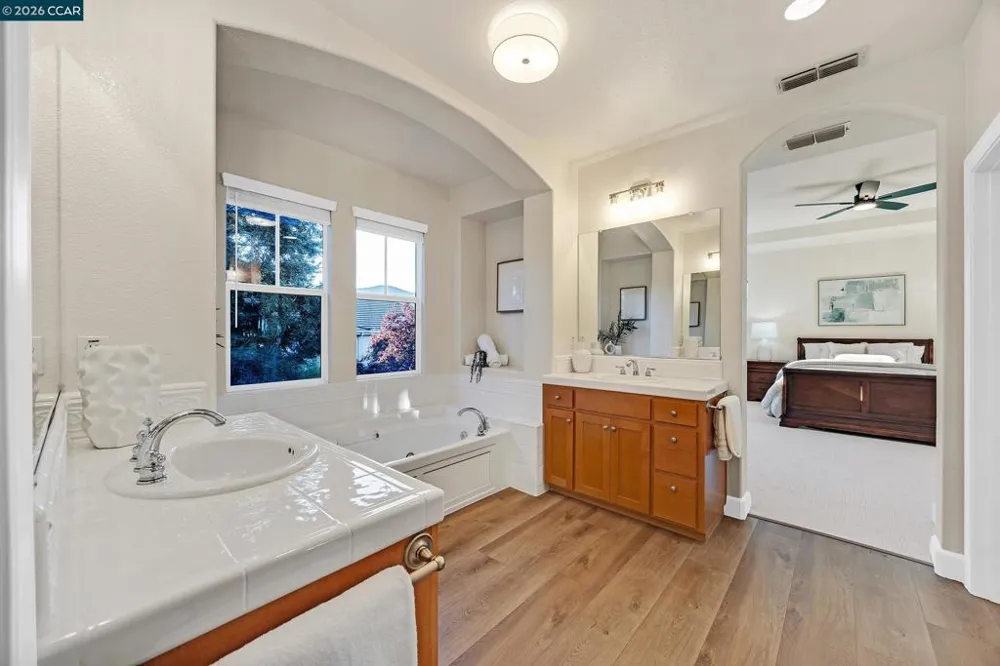 17 Pinewood Pl Danville, CA 94506