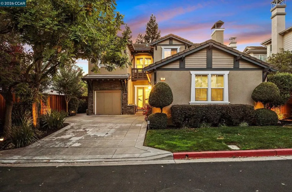 17 Pinewood Pl Danville, CA 94506