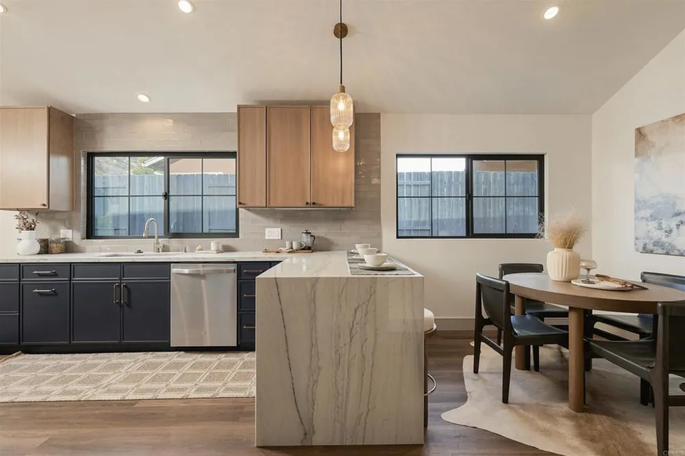 7122 Ruane Street San Diego, CA 92119