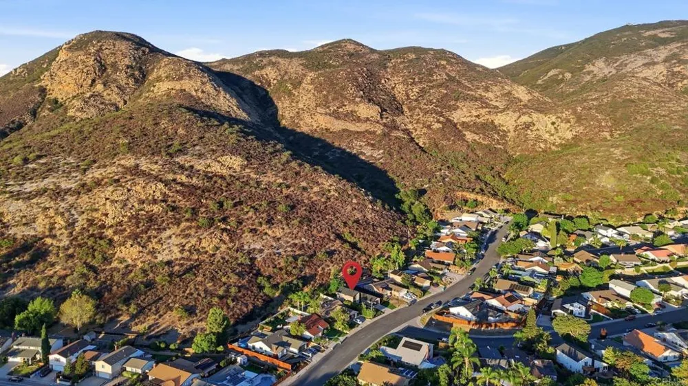 7122 Ruane Street San Diego, CA 92119