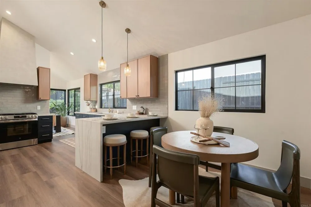 7122 Ruane Street San Diego, CA 92119