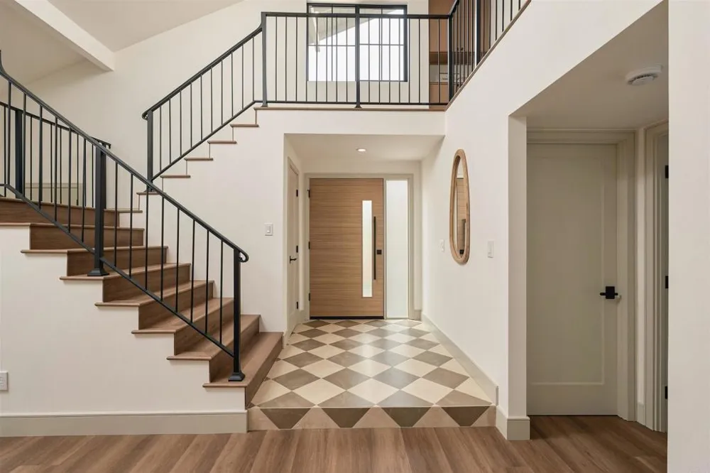 7122 Ruane Street San Diego, CA 92119