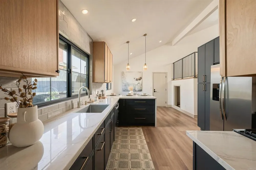7122 Ruane Street San Diego, CA 92119