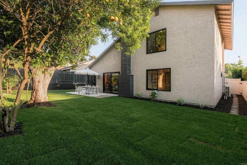 7122 Ruane Street San Diego, CA 92119