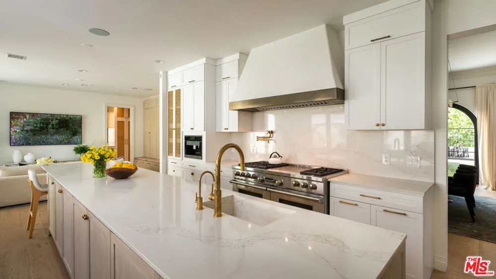 9577 Lime Orchard Road Beverly Hills, CA 90210