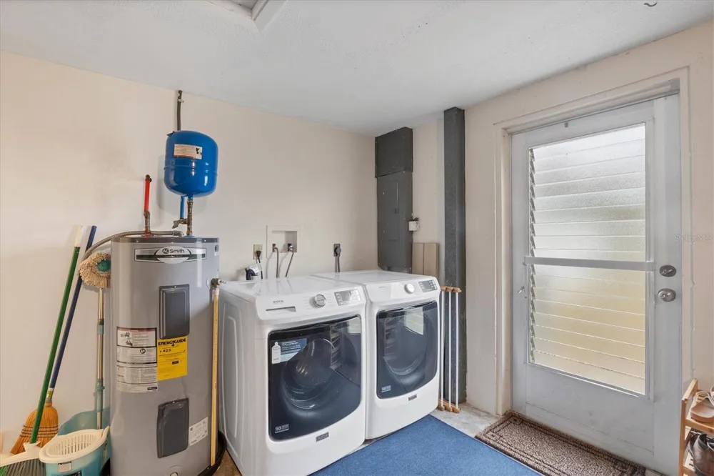 114 LEE CIRCLE Englewood, FL 34223