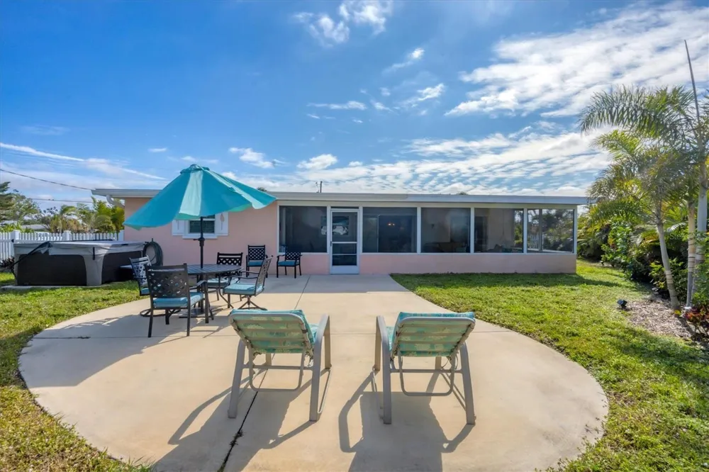 114 LEE CIRCLE Englewood, FL 34223
