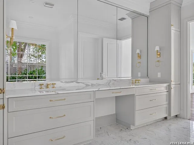 107 Charles Road San Antonio, TX 78209