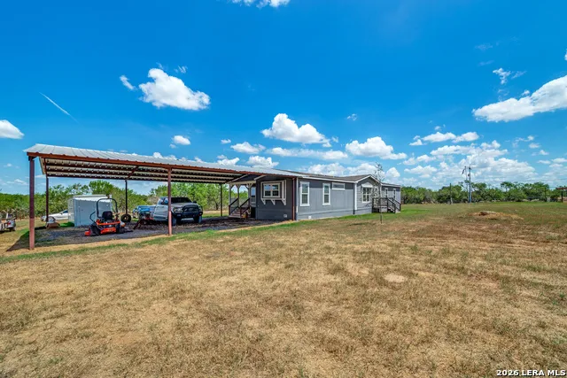 20353 Senior Rd Von Ormy, TX 78073