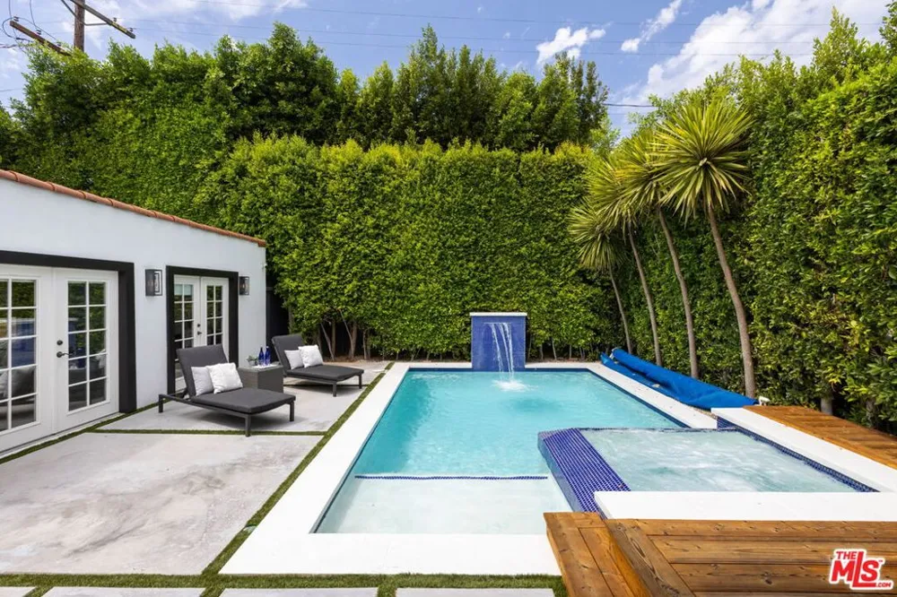 829 Stanley Avenue Los Angeles, CA 90046