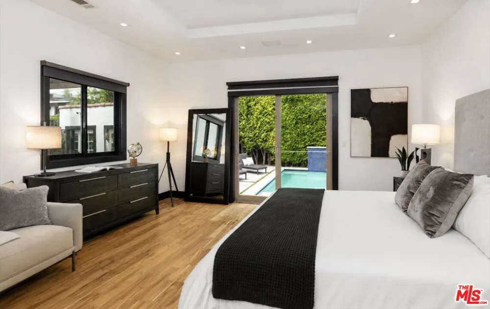 829 Stanley Avenue Los Angeles, CA 90046
