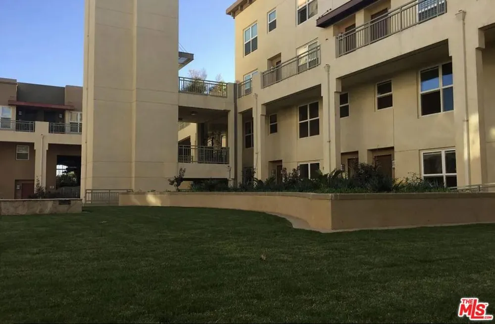 68 E Bay State Street #1H Alhambra, CA 91801