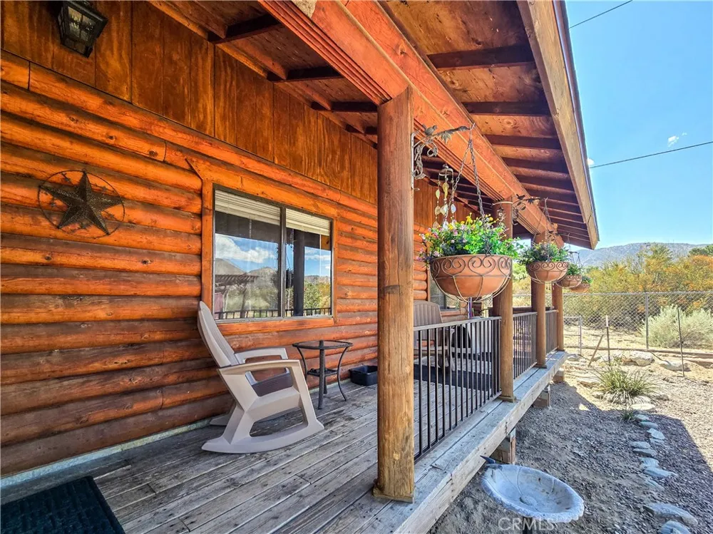 5363 Hess Road Phelan, CA 92371