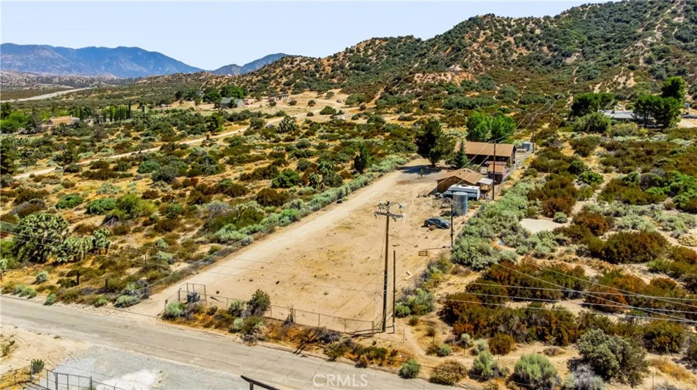 5363 Hess Road Phelan, CA 92371