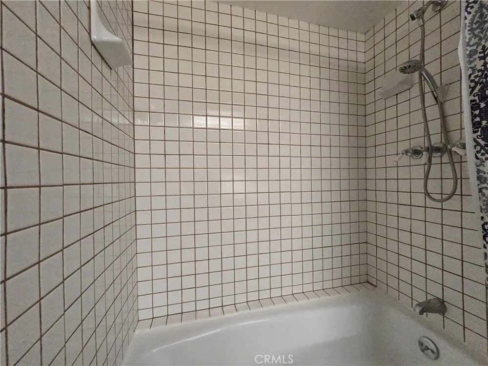 5363 Hess Road Phelan, CA 92371