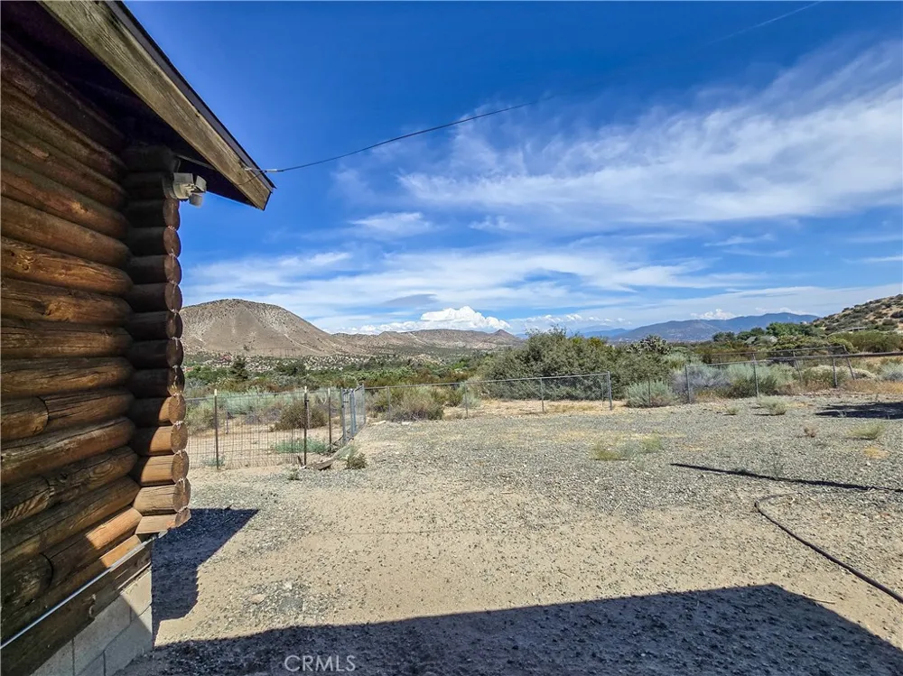 5363 Hess Road Phelan, CA 92371