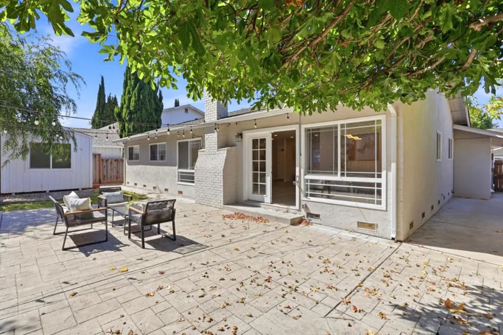 1238 San Moritz Drive San Jose, CA 95132