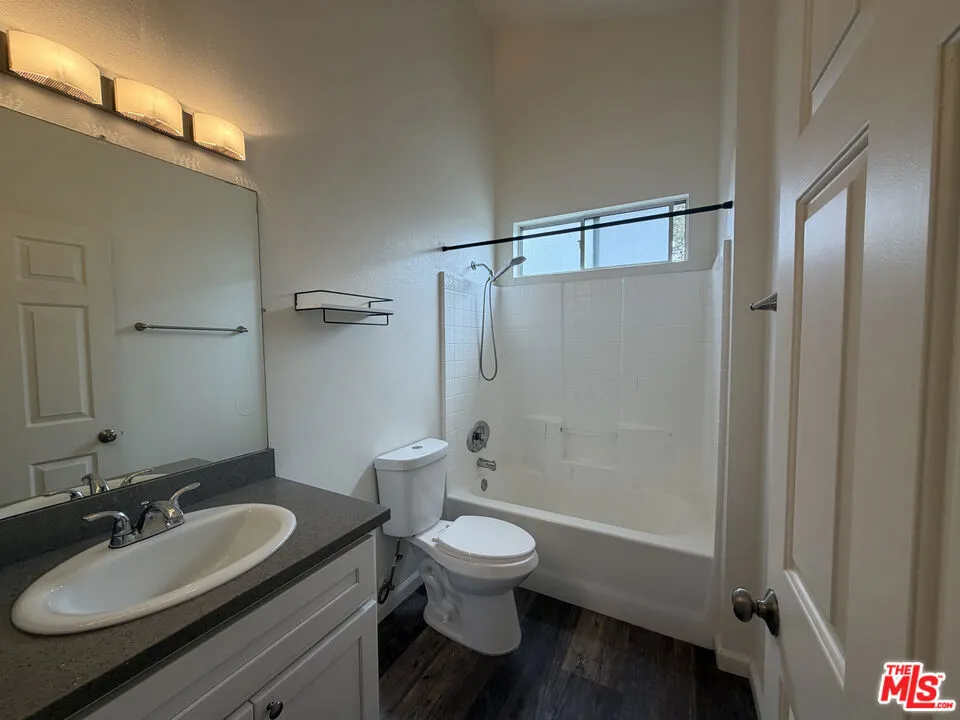 1127 Glenville Drive #Unit 2 Los Angeles, CA 90035